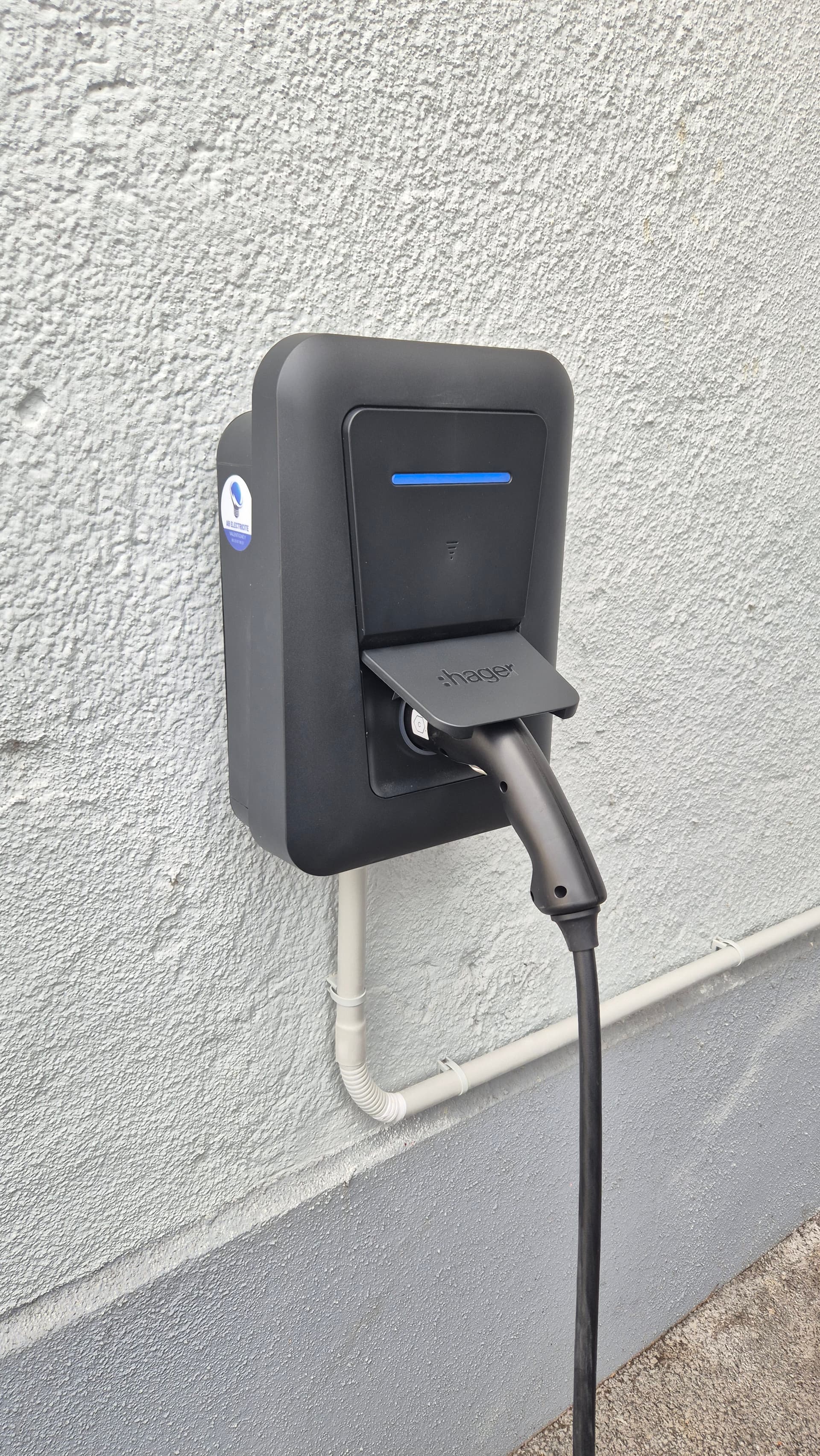 Borne Hager installée